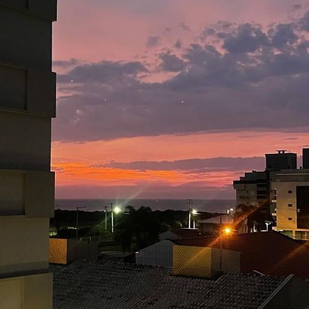 Novissimo! Charmoso E A 3 Minutos A Pe Da Praia Governador Celso Ramos Exteriör bild